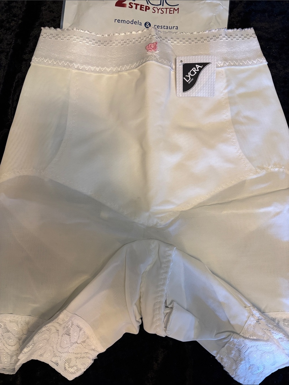 White High-Waist Shaping Shorts by